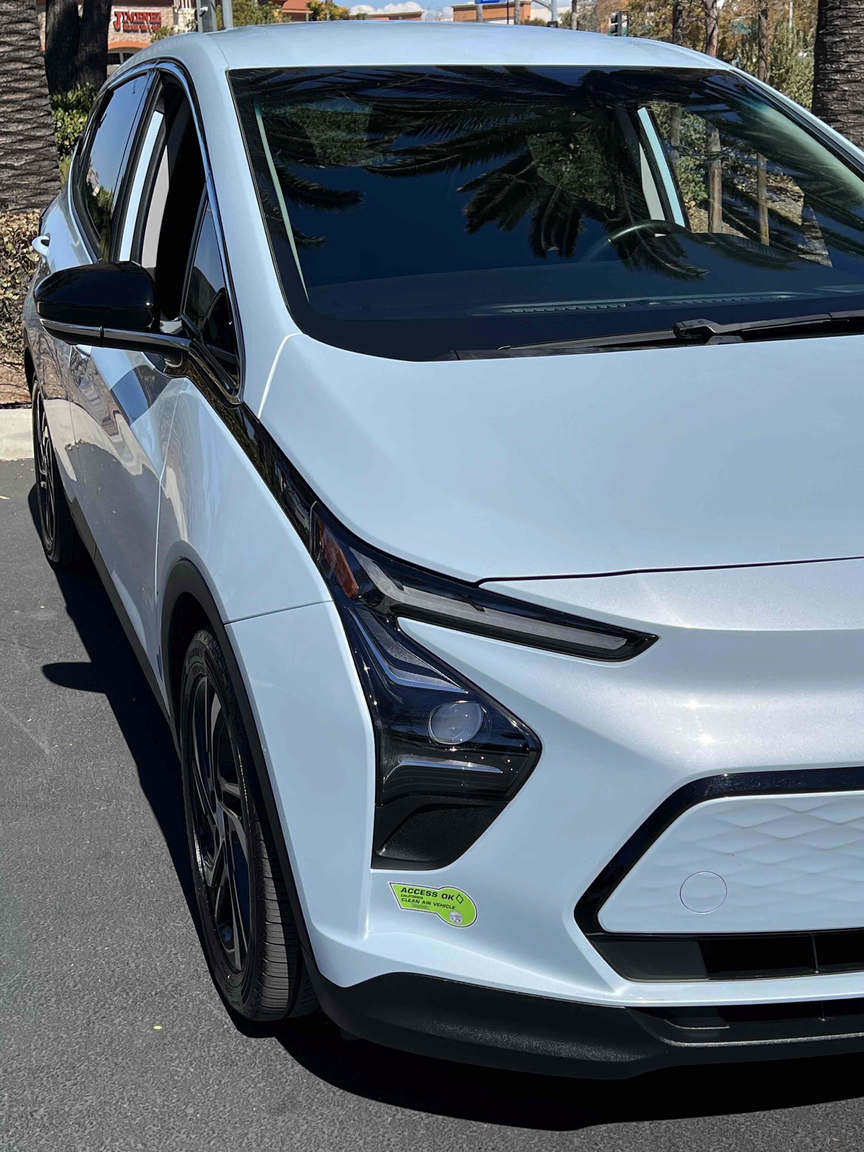 Used 2023 Chevrolet Bolt LT w/ Infotainment Package FWD image 46