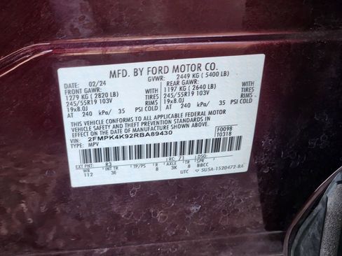 Used 2024 Ford Edge Titanium image 30