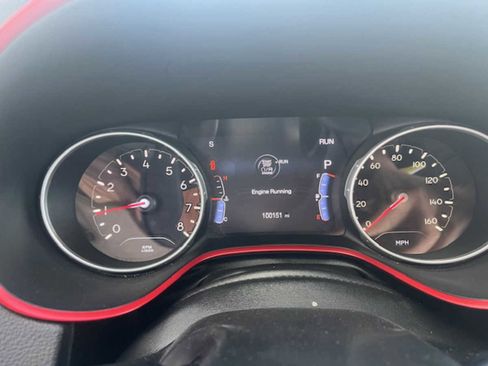 Used 2019 Jeep Compass Trailhawk w/ Cold Weather Group image 11