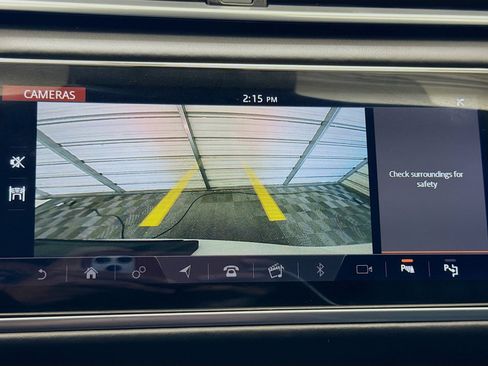 Used 2020 Land Rover Range Rover Velar R-Dynamic HSE image 16