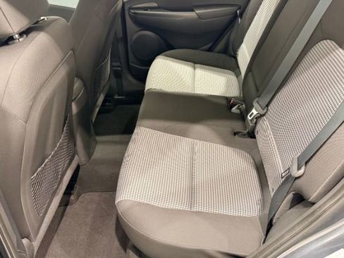 Used 2018 Hyundai Kona SE image 27