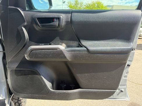 Used 2021 Toyota Tacoma SR5 w/ Trail Edition AWD/4WD image 28