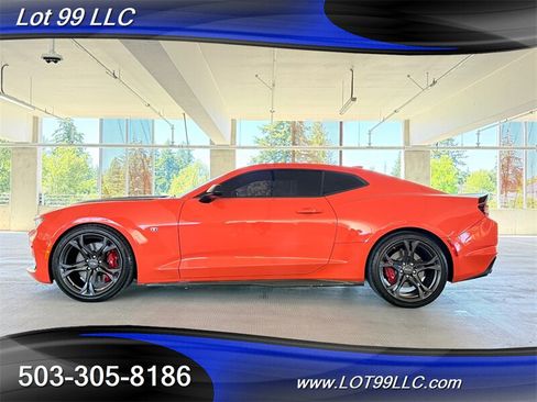 Used 2020 Chevrolet Camaro SS RWD image 1