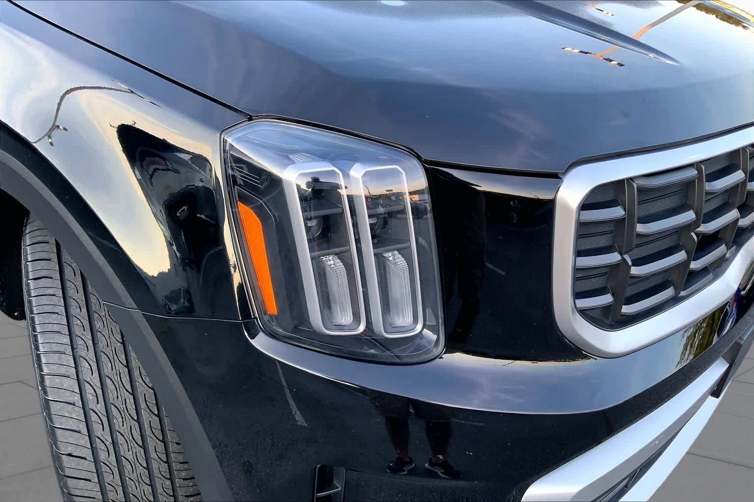 Used 2025 Kia Telluride S FWD image 23