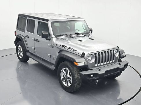 Used 2019 Jeep Wrangler Unlimited Sport w/ Technology Group AWD/4WD image 30