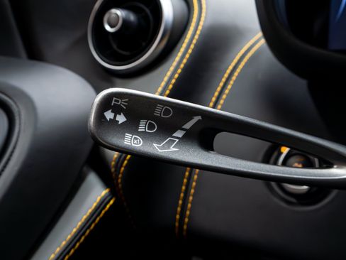 Used 2019 McLaren 600LT RWD image 63
