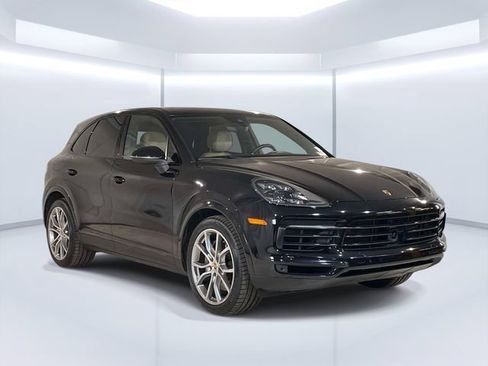 Used 2019 Porsche Cayenne S AWD/4WD image 3