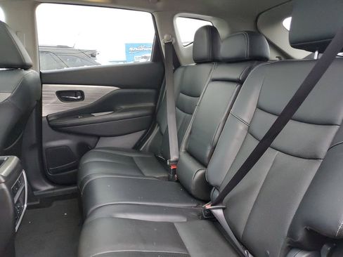 Used 2017 Nissan Murano S image 32