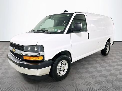 Used 2024 Chevrolet Express 2500 w/ Driver Convenience Package image 3