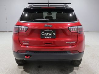 Used 2018 Jeep Compass Trailhawk w/ Cold Weather Group AWD/4WD video 3