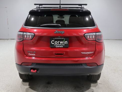 Used 2018 Jeep Compass Trailhawk w/ Cold Weather Group AWD/4WD image 3