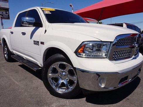 Used 2017 RAM 1500 Laramie AWD/4WD image 2
