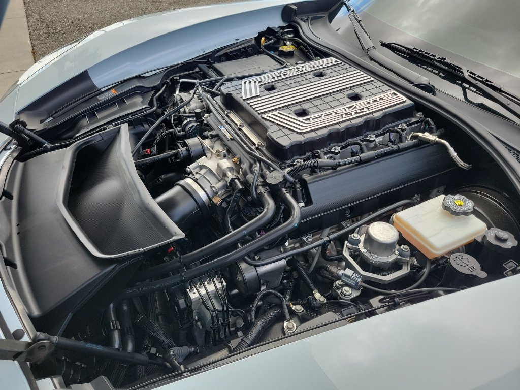 Used 2018 Chevrolet Corvette Z06 RWD image 28
