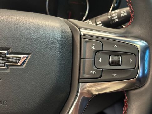 Used 2025 Chevrolet Blazer RS w/ Enhanced Convenience Package AWD/4WD image 12