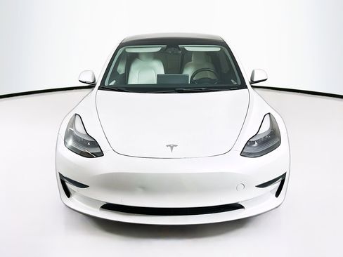 Used 2022 Tesla Model 3 Long Range image 2