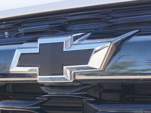 Used 2025 Chevrolet TrailBlazer RS w/ Convenience Package image 11