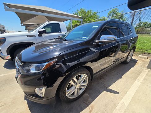 Certified 2018 Chevrolet Equinox Premier FWD image 4