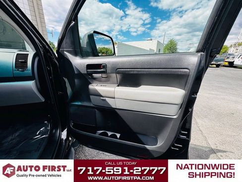 Used 2013 Toyota Tundra 4x4 CrewMax image 27