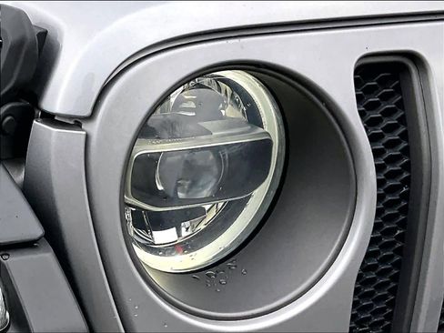 Used 2021 Jeep Wrangler Unlimited Rubicon image 33