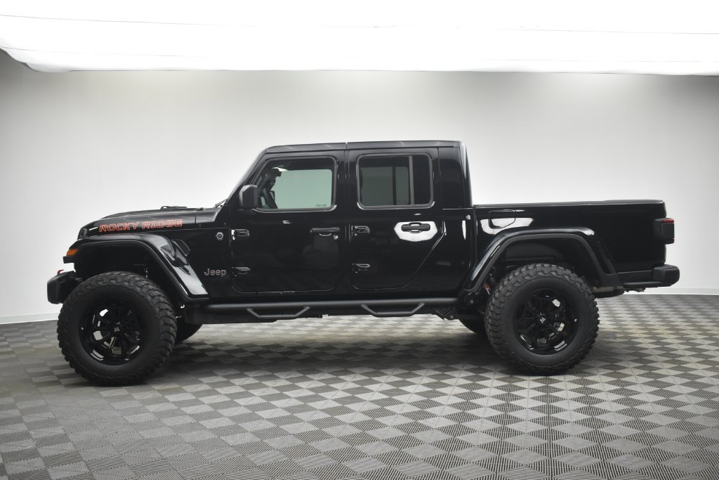 New 2026 Jeep Gladiator Rubicon w/ Technology Group AWD/4WD image 16