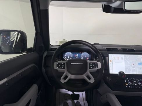 Used 2026 Land Rover Defender 110 X-Dynamic SE image 26