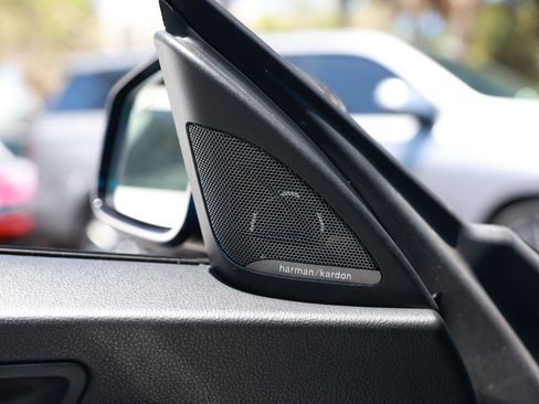 Used 2017 BMW M2 image 52