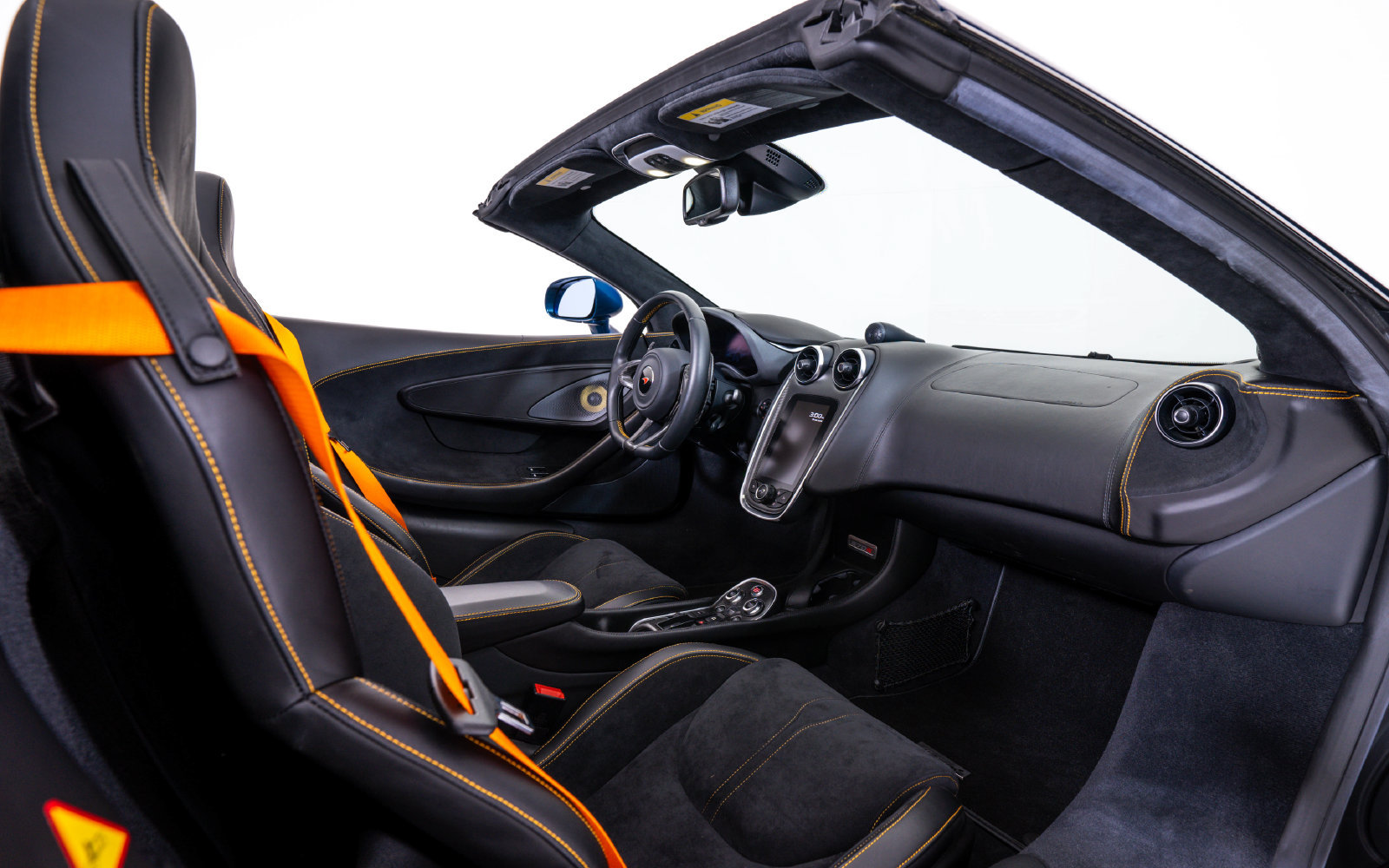 Used 2018 McLaren 570S Spider RWD image 24