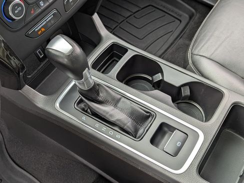 Used 2017 Ford Escape Titanium image 16