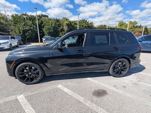 New 2026 BMW X7 M60i image 5