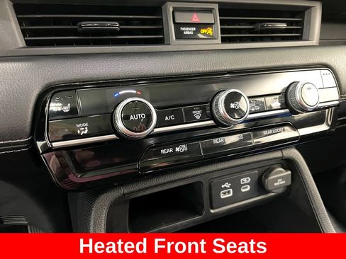 Used 2024 Honda Pilot Touring image 11