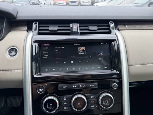 Used 2018 Land Rover Discovery HSE AWD/4WD image 20