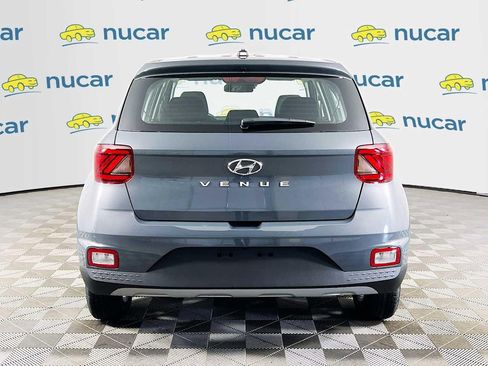 New 2026 Hyundai Venue SE FWD image 6