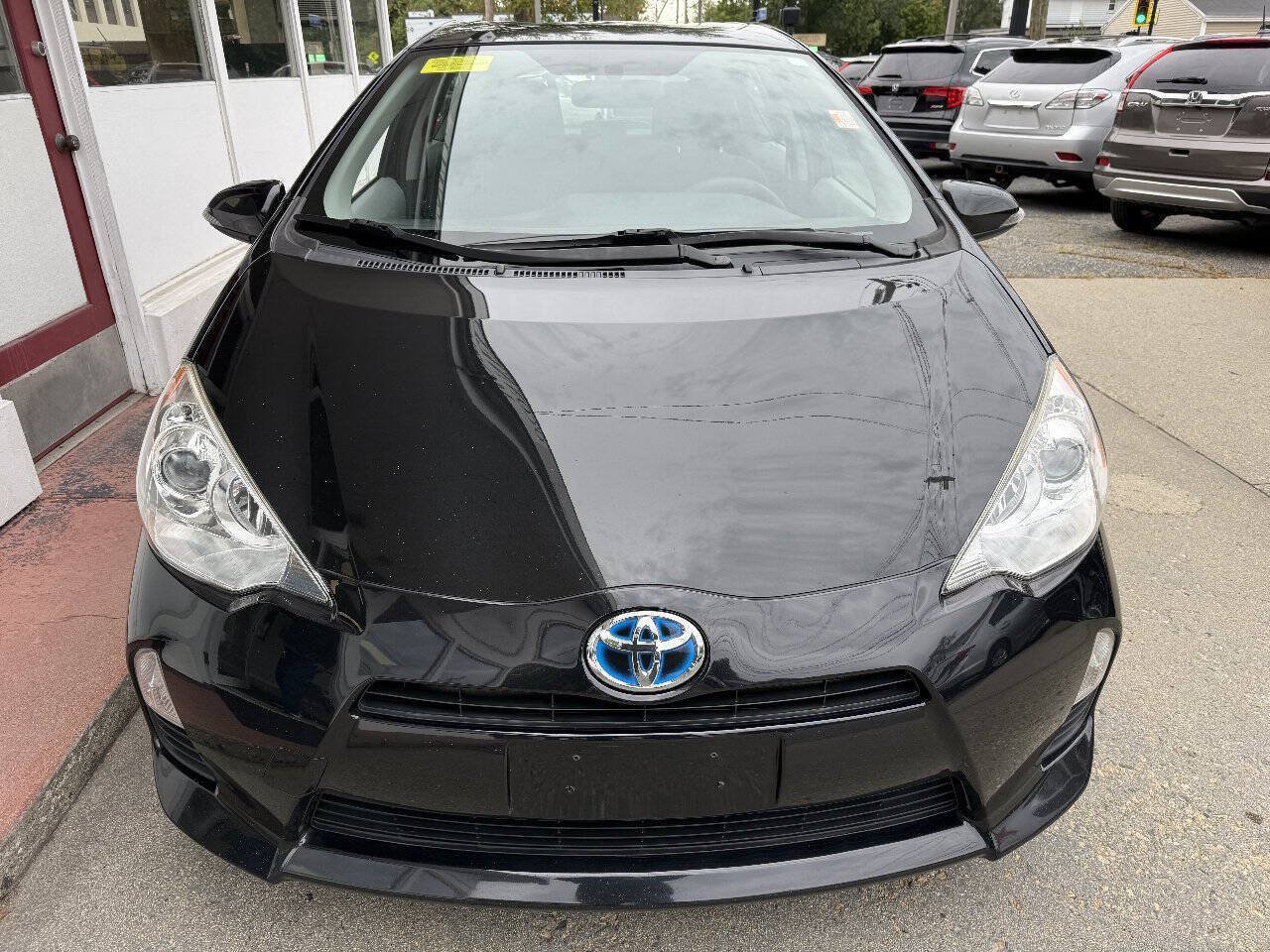 Used 2014 Toyota Prius C Two FWD image 4