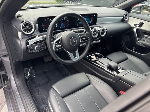 Used 2023 Mercedes-Benz CLA 250 image 6