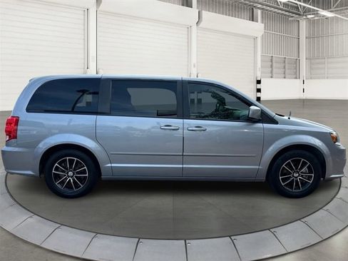 Used 2015 Dodge Grand Caravan R/T FWD image 6