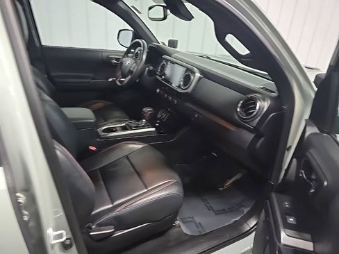 Used 2021 Toyota Tacoma TRD Pro AWD/4WD image 15