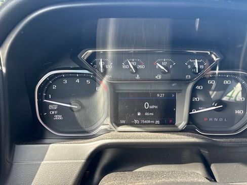 Used 2020 GMC Sierra 1500 Elevation w/ Elevation Value Package AWD/4WD image 11