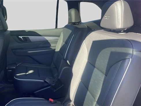 New 2026 Buick Enclave Sport Touring w/ Power Package image 18