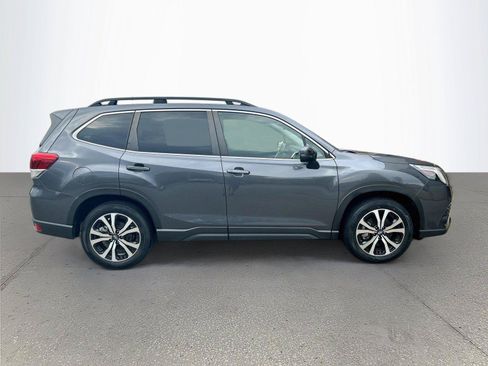 Used 2022 Subaru Forester Limited AWD/4WD image 3
