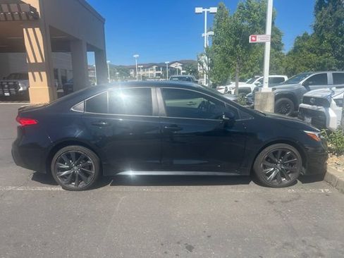 Used 2024 Toyota Corolla SE FWD image 11