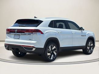 New 2026 Volkswagen Atlas Cross Sport SE AWD/4WD video 3