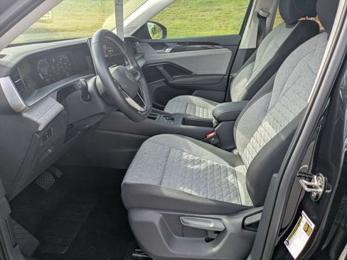 Certified 2026 Volkswagen Tiguan S FWD image 20