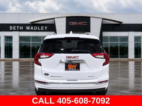 Used 2024 GMC Terrain Denali AWD/4WD image 6