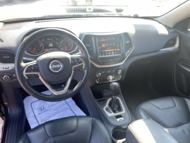 Used 2016 Jeep Cherokee Limited FWD image 14