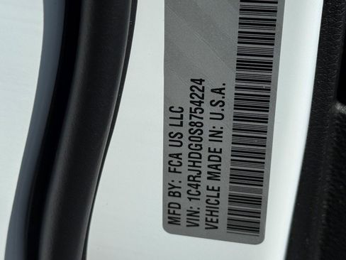 New 2025 Jeep Grand Cherokee Overland w/ Adv Protech Group III image 44