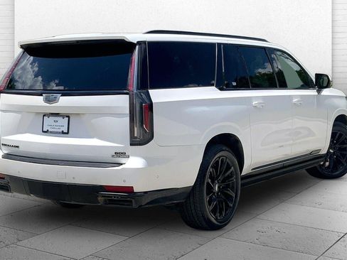 Used 2024 Cadillac Escalade ESV Sport Platinum w/ LPO, ONYX Package AWD/4WD image 14