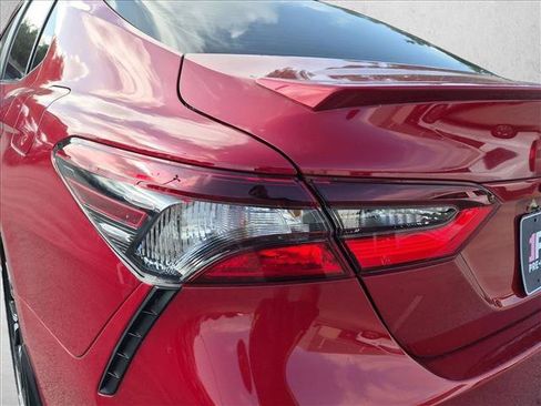 Used 2023 Toyota Camry SE FWD image 14