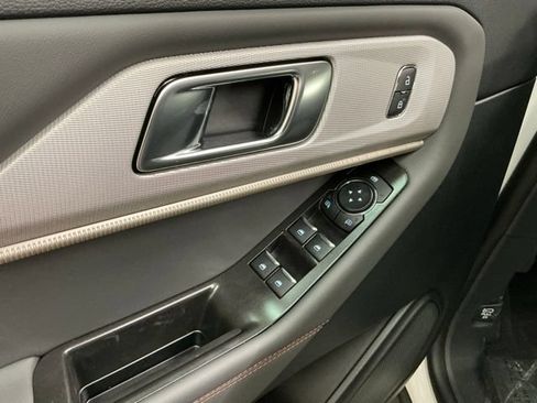 New 2026 Ford Explorer Active AWD/4WD image 16