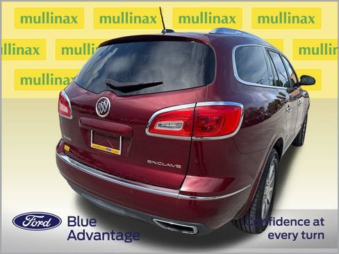 Used 2017 Buick Enclave Convenience FWD image 4