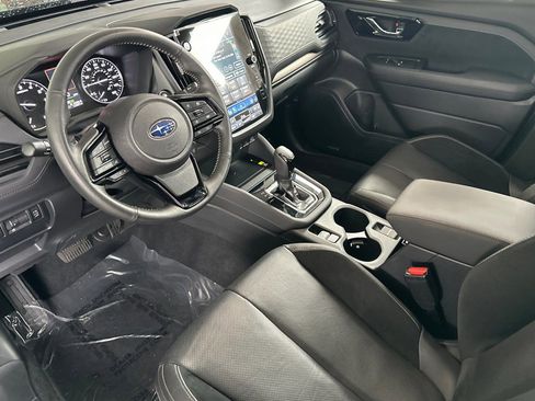 Used 2025 Subaru Forester Touring image 10